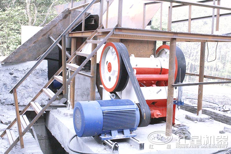 1215鄂破机施工现场 1215鄂破机施工现场